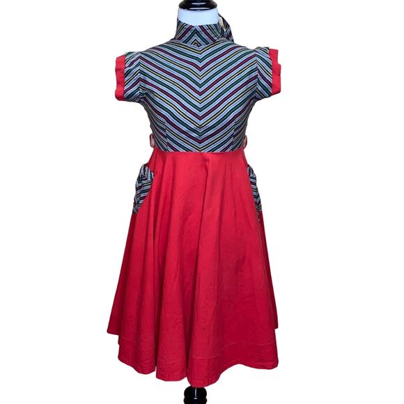 Vintage Handmade Retro Pin-Up High Neck Apron - Picture 1 of 9